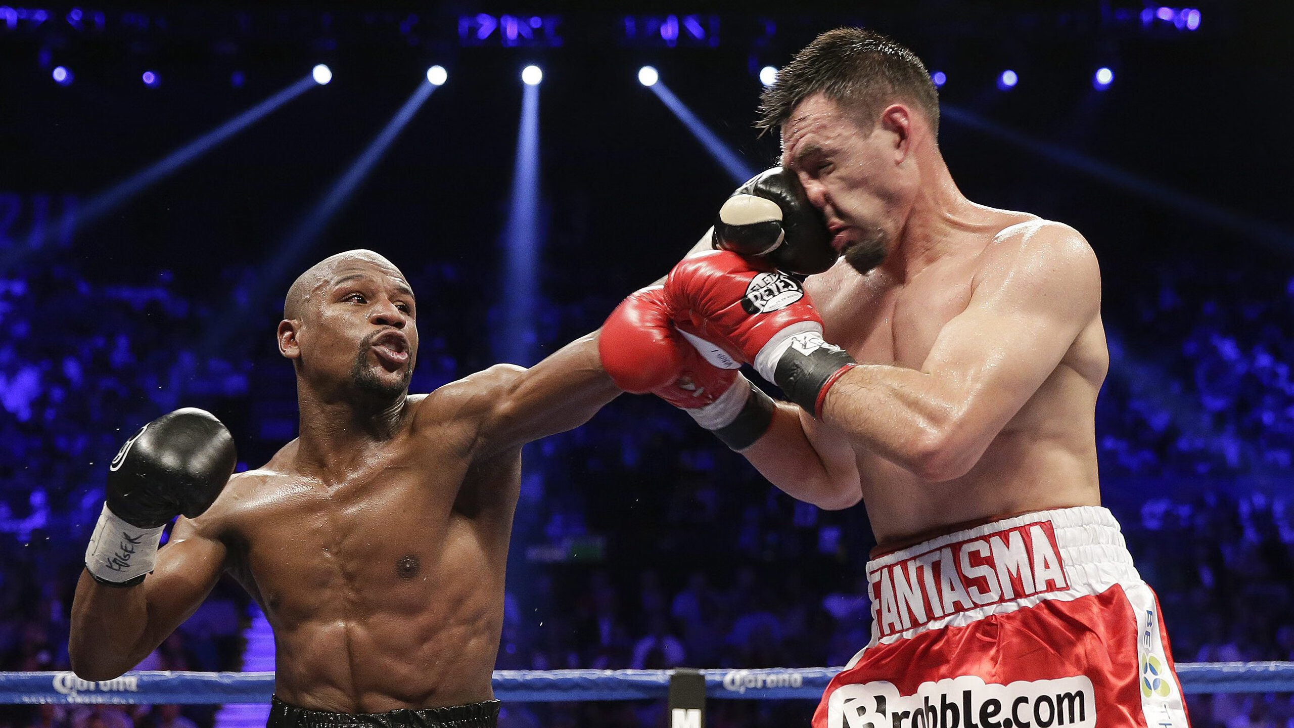 曼联击败利物浦，英超焦点战中B费梅开二度，b费曼联集锦